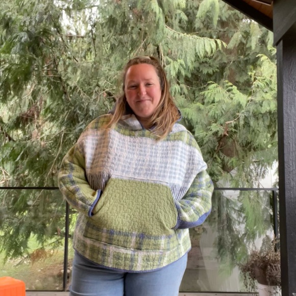 Handmade Quilted Green Plaid Women's Hoodie OS - Picture 2 of 3